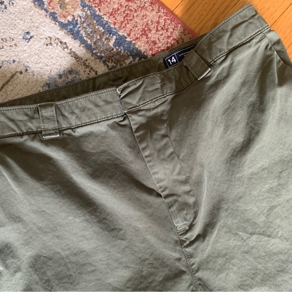 Straight Up Khakis with Washwell in Army Jacket Green - Picture 4 of 5